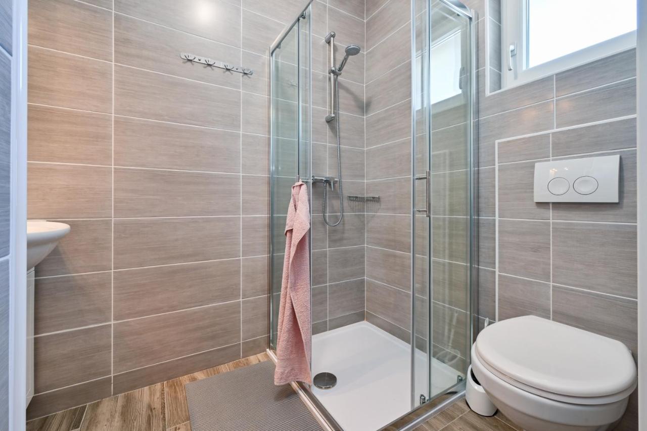 Cvetkova Hiza Sa Jacuzzijem Vila Tuheljske Toplice Exterior foto