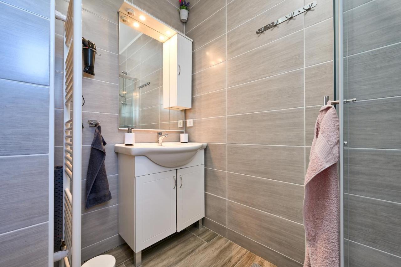 Cvetkova Hiza Sa Jacuzzijem Vila Tuheljske Toplice Exterior foto