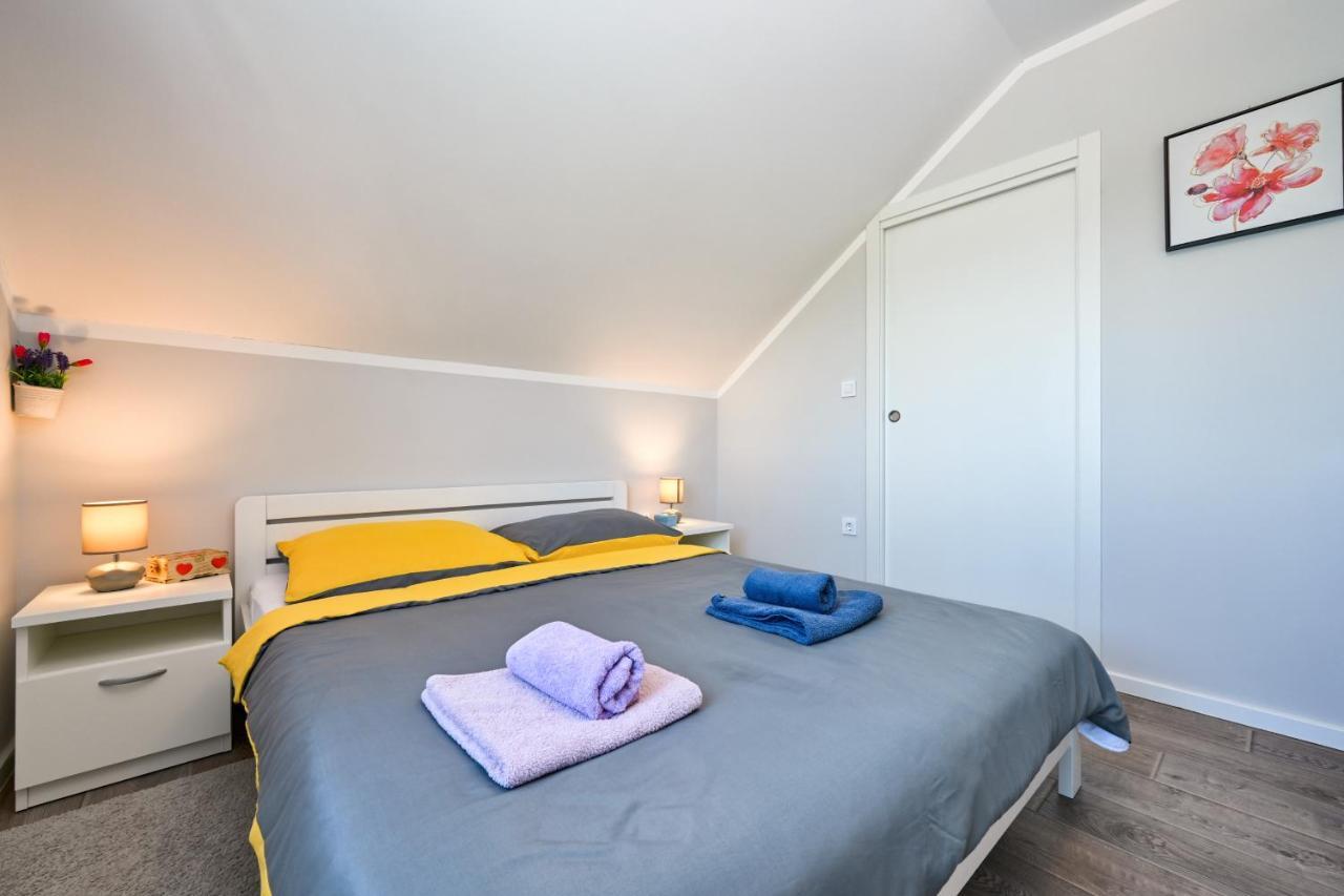 Cvetkova Hiza Sa Jacuzzijem Vila Tuheljske Toplice Exterior foto