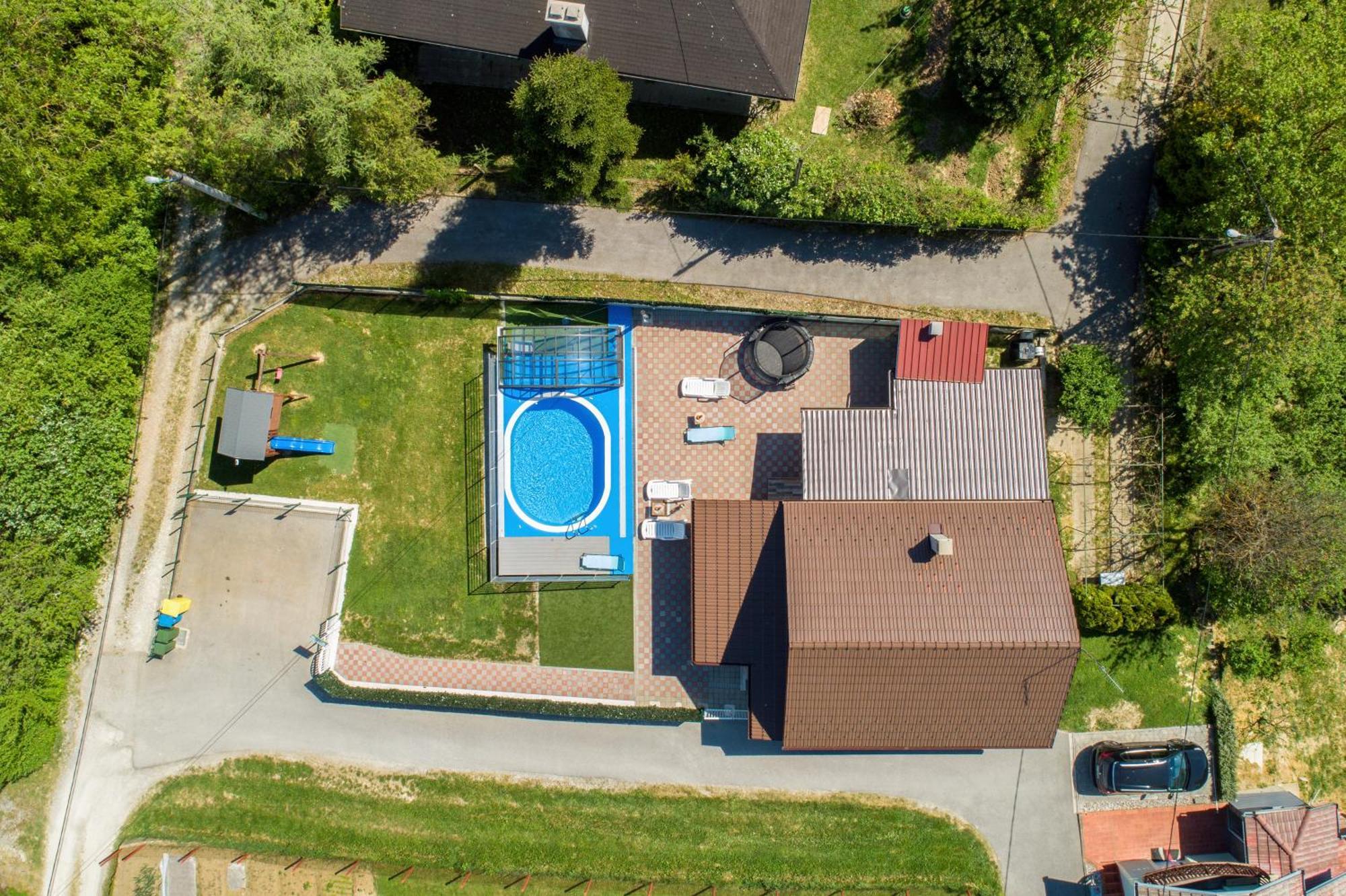 Cvetkova Hiza Sa Jacuzzijem Vila Tuheljske Toplice Exterior foto